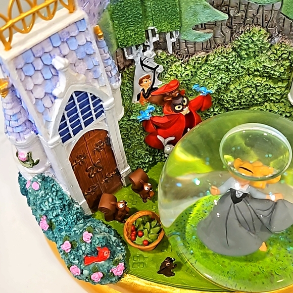 Disney  A Wish Your Heart Makes  3 sided rotating figurine w/snow globes. - Picture 9 of 16